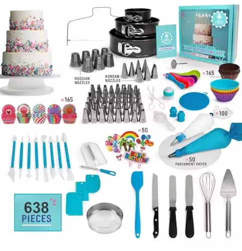 Deluxe Cake Decorating Set