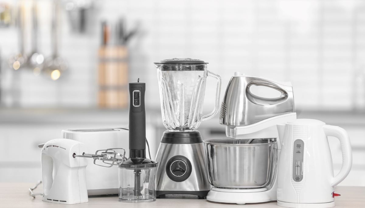 Practical kitchen wedding gifts