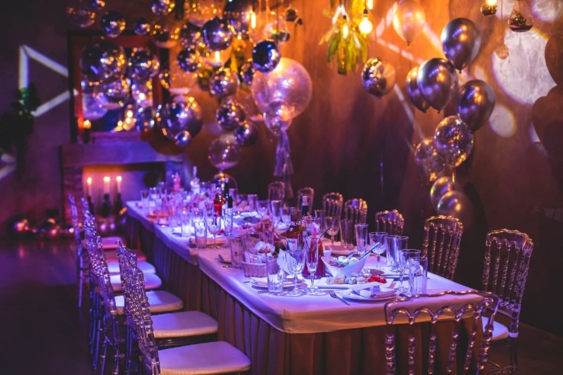 holographic party theme