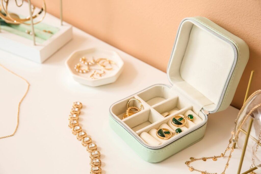 Italian-Themed Gifts - Jewelery Gifts