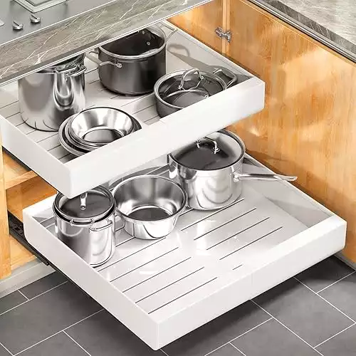 Expandable Pull-Out Cabinet Organizer