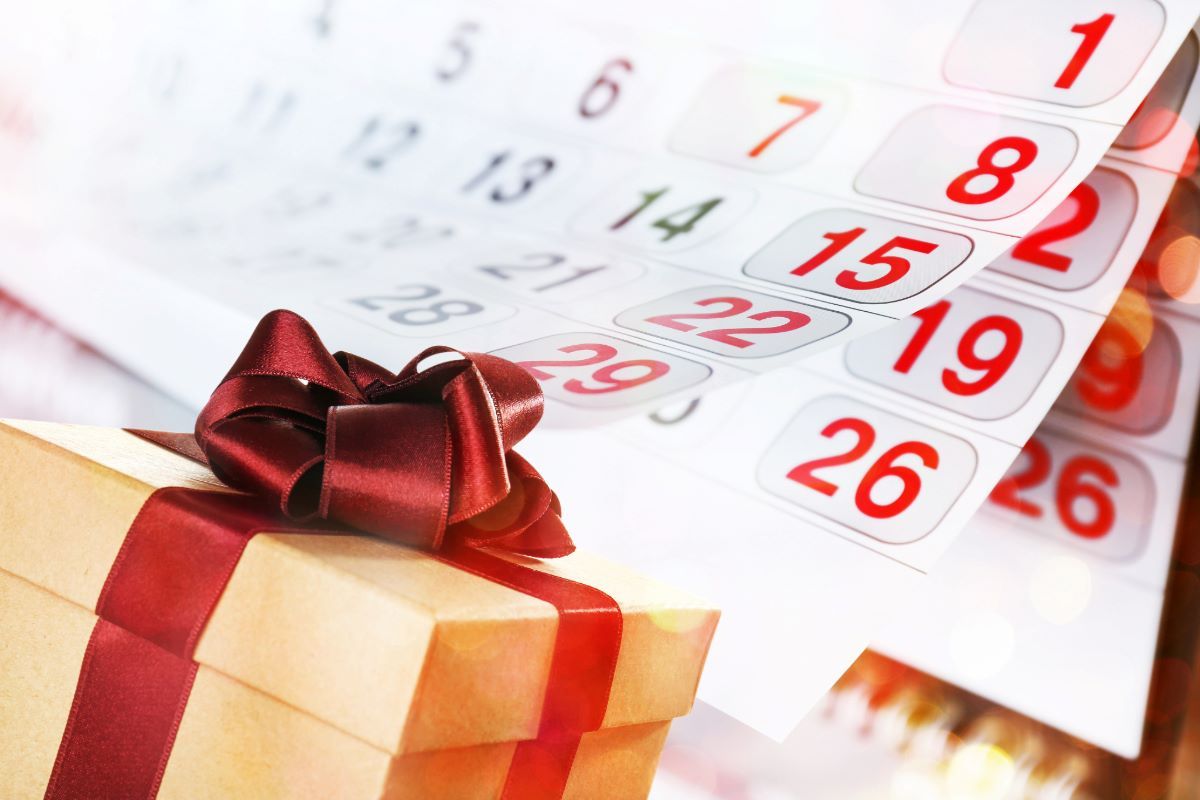 Best Gift-Giving Annual Calendar of 35 Global Occasions