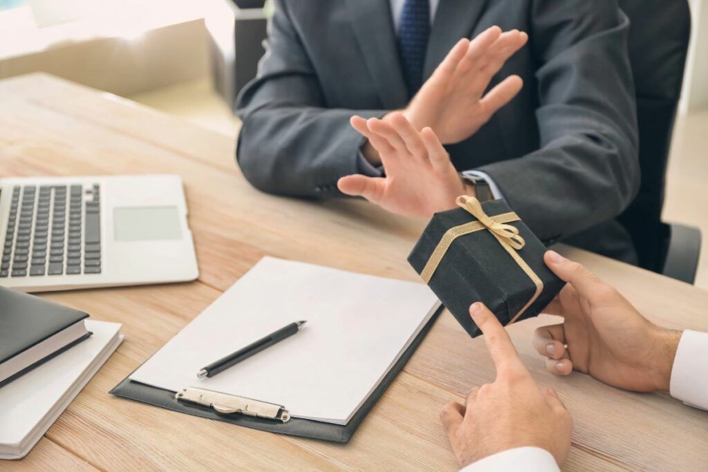 avoid too expensive business gifts
