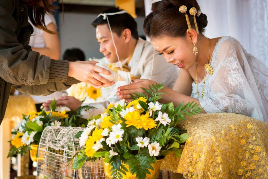 thai wedding traditions