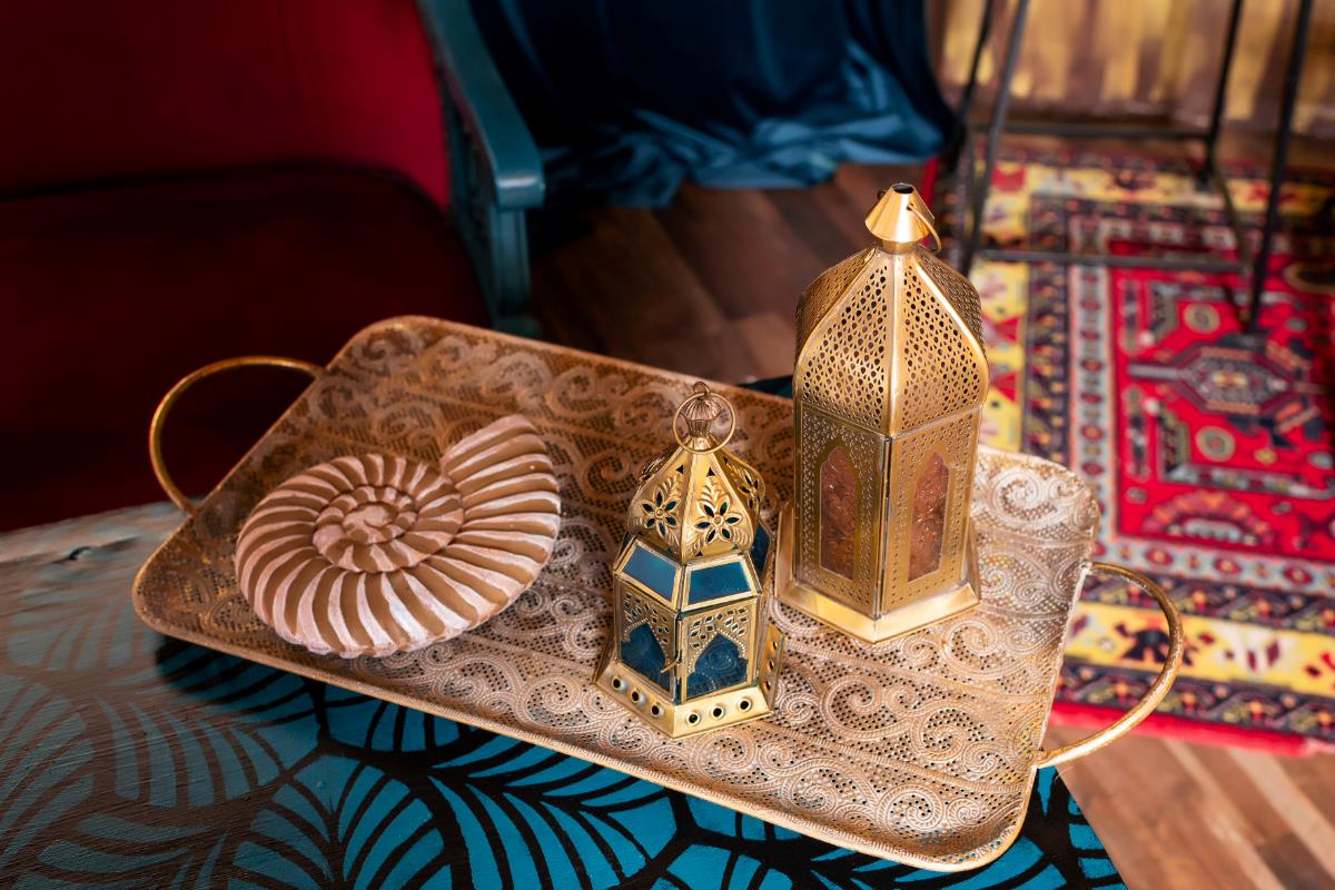 An ornate decorative tray with traditional lanterns, a popular style of home decor often given as a wedding gift in Muslim cultures.