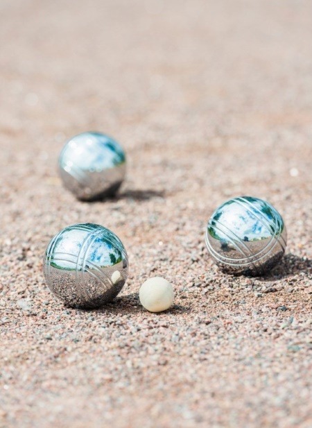 Pétanque French game